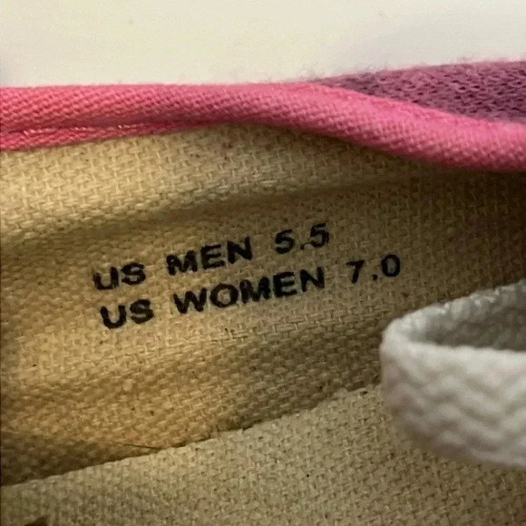 VANS Classic Low Skate Shoes Sneakers Hot Pink White RARE Purple Tag Women’s 7 - Picture 10 of 10